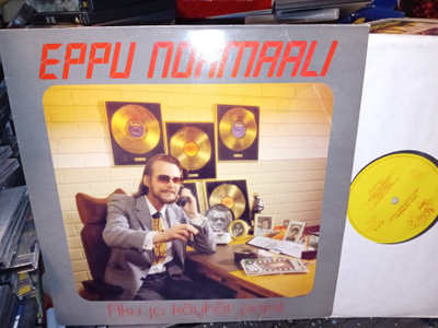 LP Eppu Normaali : Aku ja köyhät pojat ( SIS POSTIKULU )