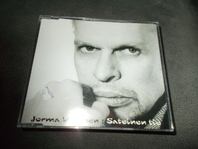 CDM JORMA UOTINEN ** SATEINEN TIE **