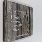 Juha Vuorinen : Puuta ja tupsu tuoretta ruohoa - pikkukuva 1