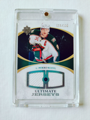 Mikko Koivu - 10-11 Ultimate Jersey /100