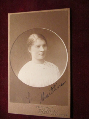 Visiittikortti. L.Marttinen
