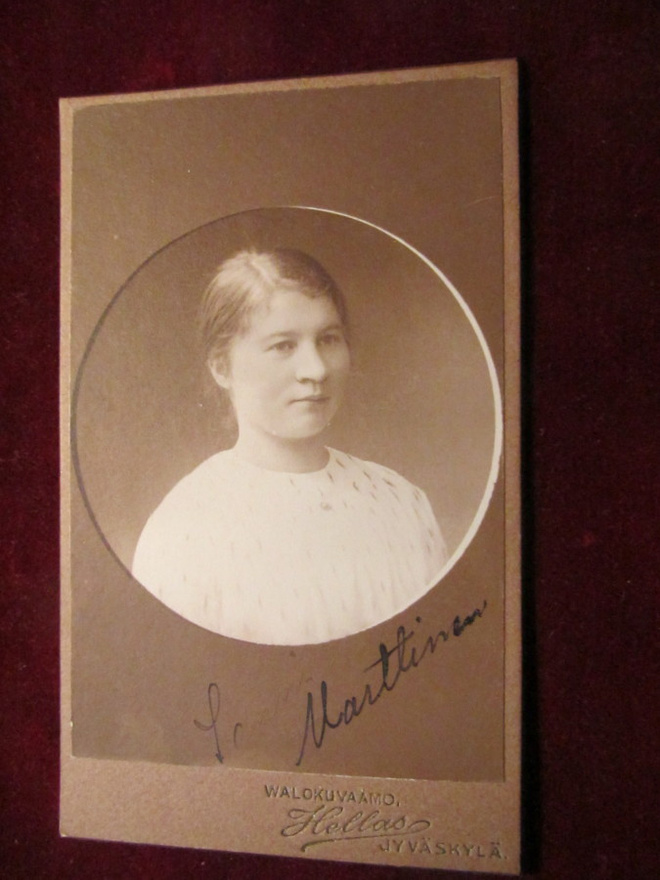 Visiittikortti. L.Marttinen