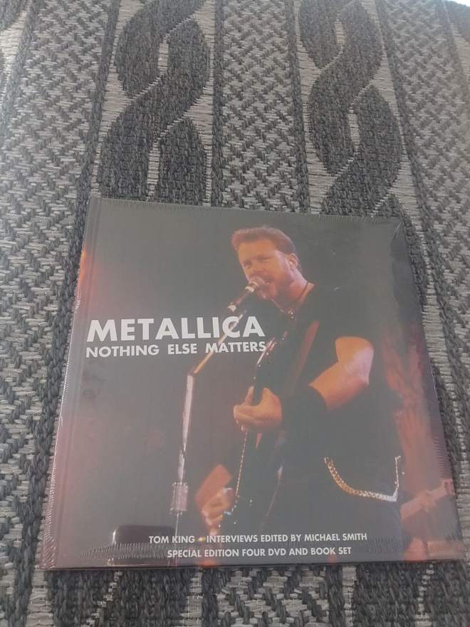 Metallica - Nothing else matters 4DVD+kirja **UUSI**