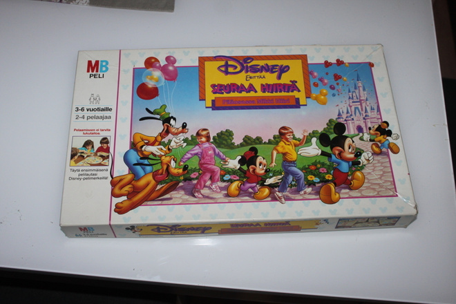 Disney esittää - Seuraa hiirtä lautapeli