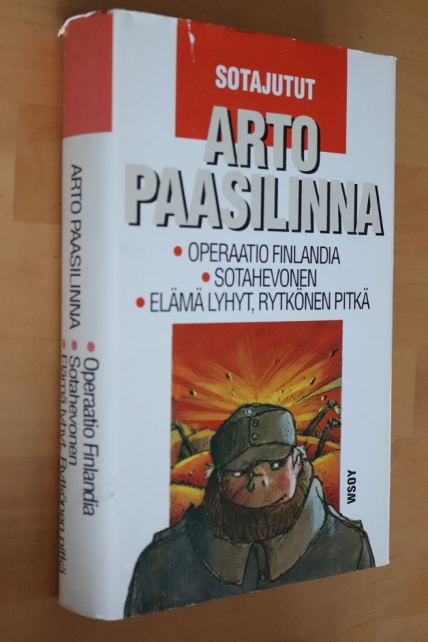 Arto Paasilinna : Sotajutut ( WSOY 1992 )