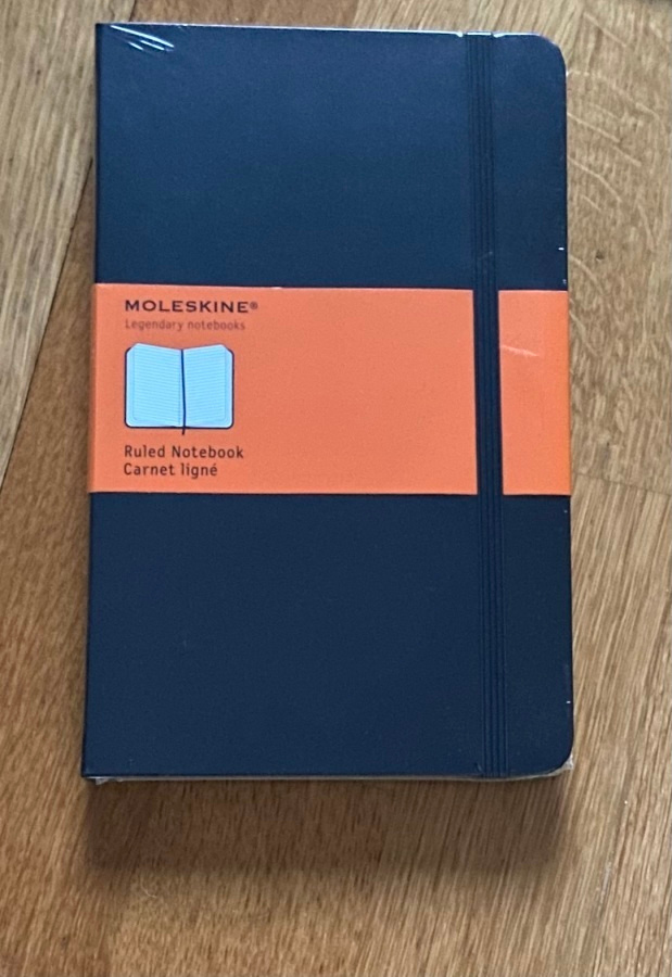Kovakantinen Moleskine muistikirja