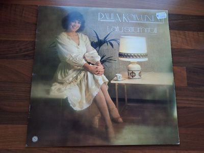 PAULA KOIVUNIEMI LADY  SENTIMENTAL . LP
