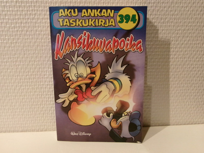 Aku Ankan taskukirja 394 Kansikuvapoika