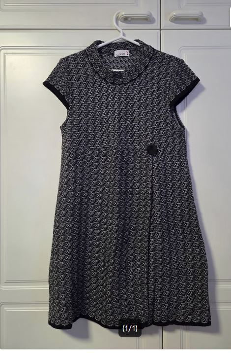 Mekko = neulosmekko koko 38/40
