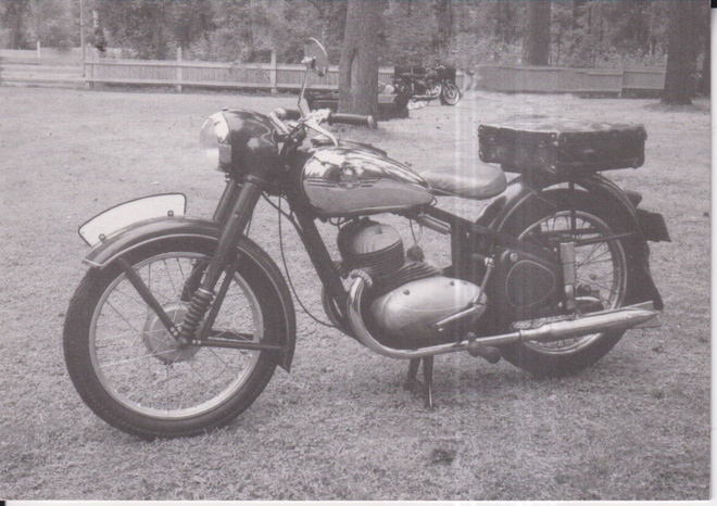Moottoripyörä , Jawa Typ 18, 350cc, 1953  e84