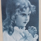 Pikkuleidi rukoilee: "Suojele minua!", sinisävypk, p. 1909 - pikkukuva 1