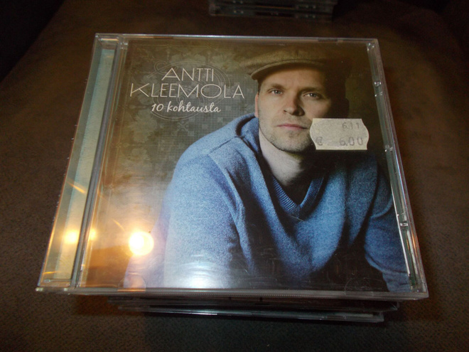 CD ANTTI KLEEMOLA ** 10 KOHTAUSTA **