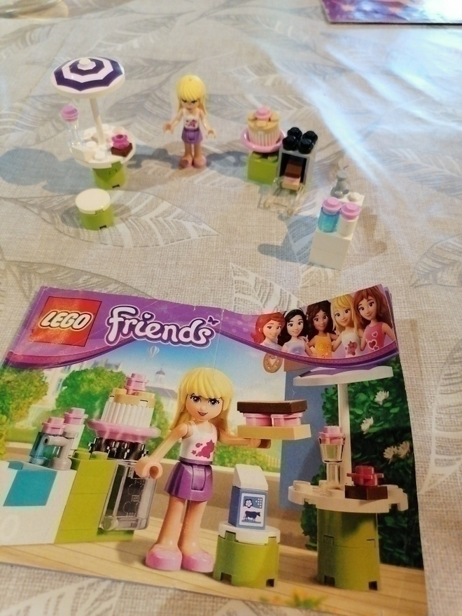 LEGO FRIENDS 3930 LEIPOMO KAHVILA + OHJE