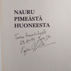 Tapani Kinnunen : Nauru pimeästä huoneesta (tekijän omist... - pikkukuva 3