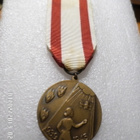 Kotirintama Naiset 1939 - 1945 Mitali Valkopuna nauhalla - pikkukuva 1