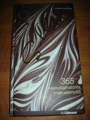 Suklaa kirja 365 vastustamatonta makuelämystä
