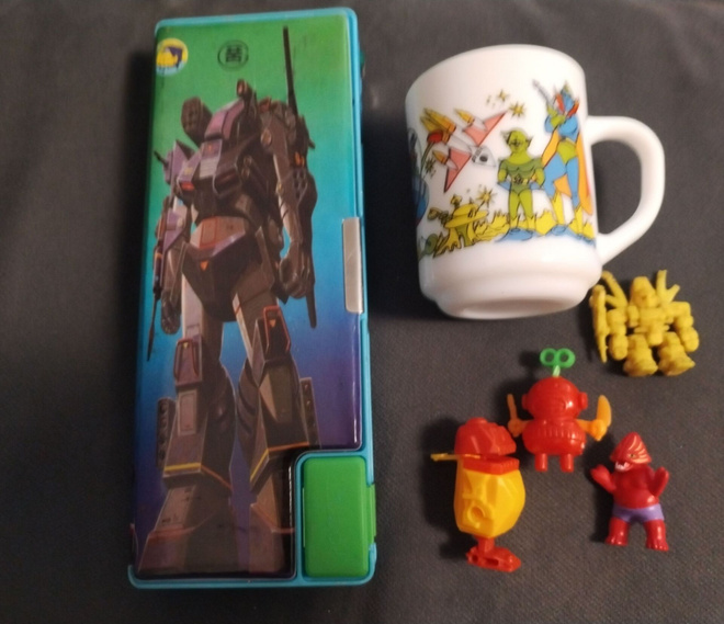 Mobile suit gundam vintage penaali ja muut