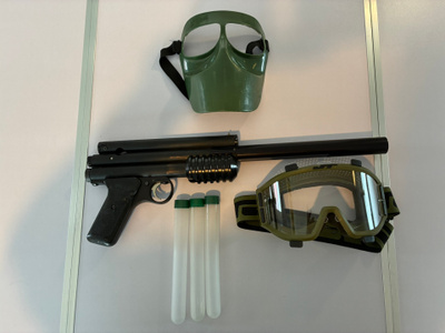 Sheridan paintball-ase jatkopiipulla + varusteita