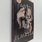 Antti Rönkä : Jalat ilmassa - pikkukuva 1