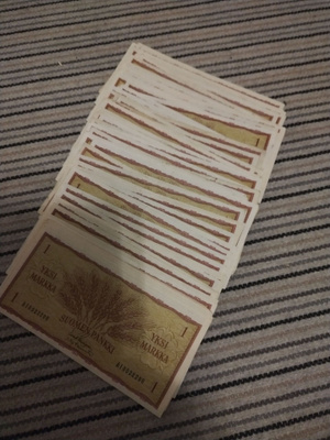 100 kappaletta 1 markan 1963 seteliä