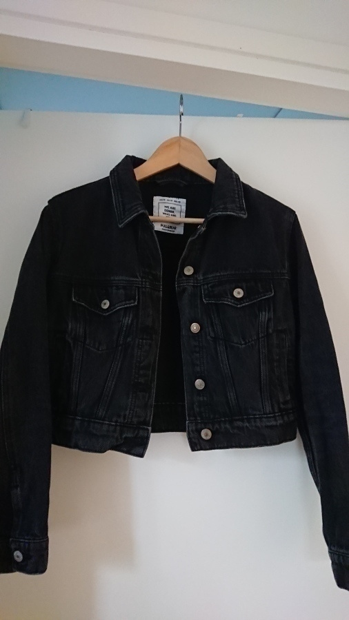 Pull & Bear lyhyt farkkutakki musta koko M