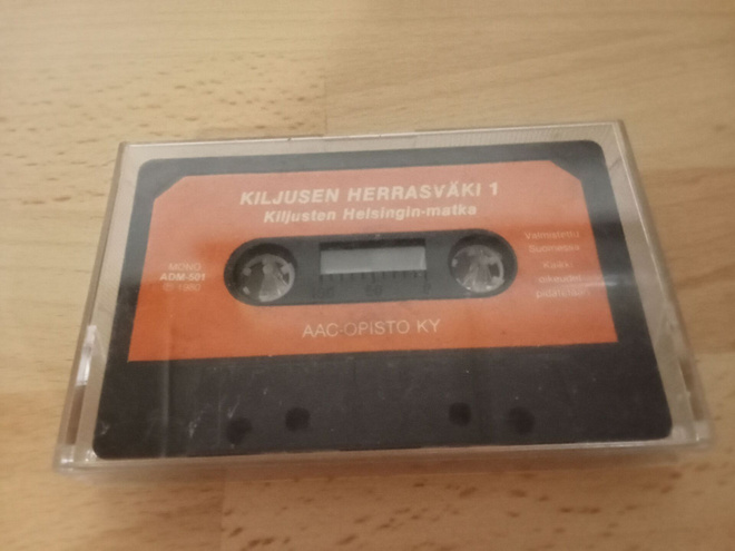 Kiljusen herrasväki 1 Kiljusten Helsingin matka C-kasetti