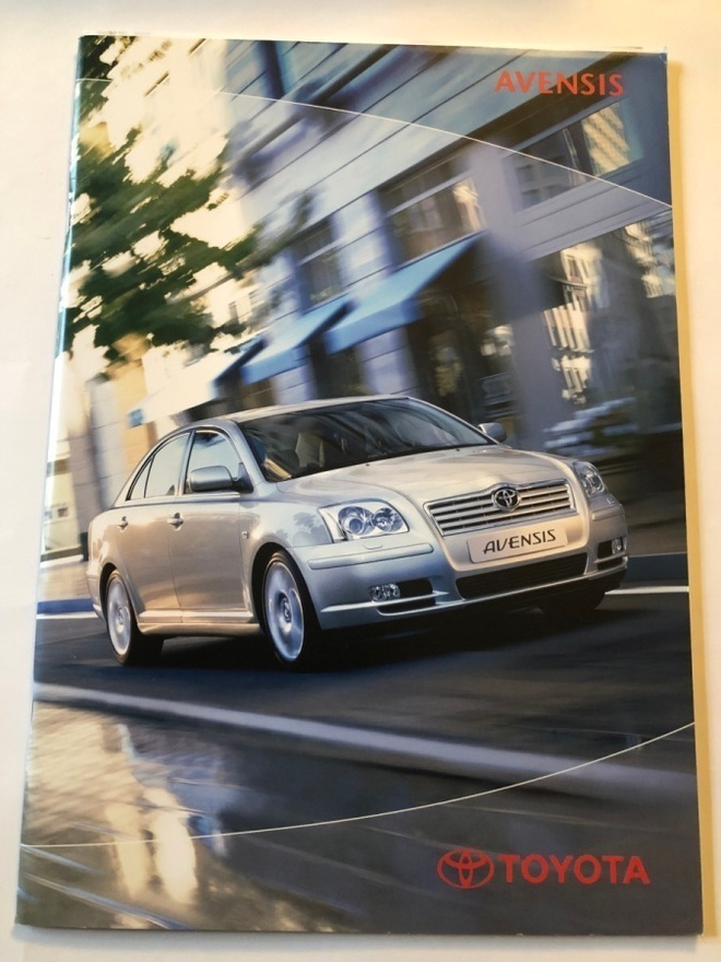 Myyntiesite - Toyota Avensis - 3/2003