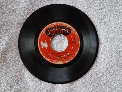 Oho sanoi eemeli SF-elokuvasta Toivelauluja 7" EP