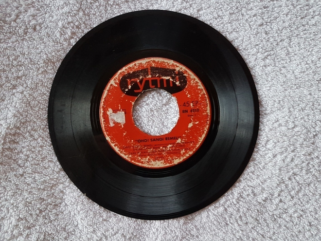 Oho sanoi eemeli SF-elokuvasta Toivelauluja 7" EP