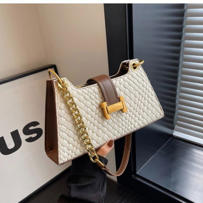 Women's woven handbag