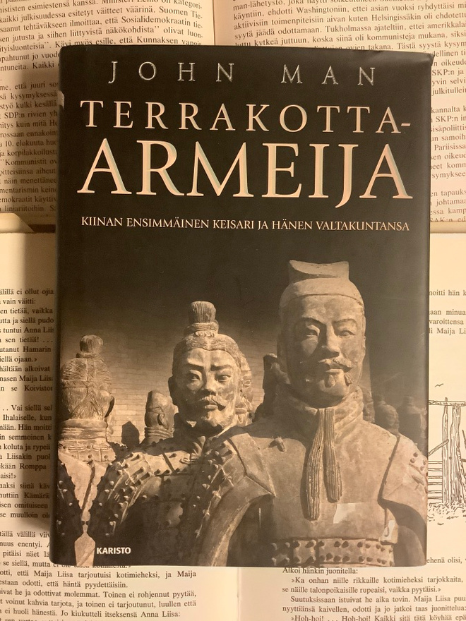 Terrakotta-armeija: Kiinan ensimmäinen keisari... (sid.)