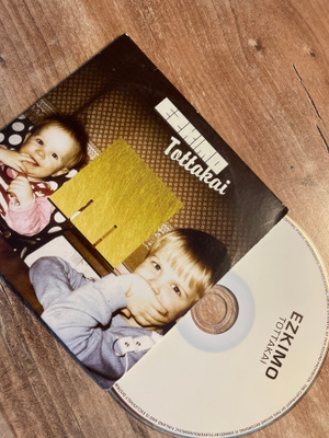 Ezkimo / Tottakai CDS single