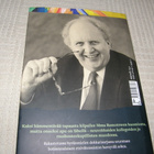 Alexander McCall Smith Kauniista ja kaukaisesta maasta -sid - pikkukuva 3