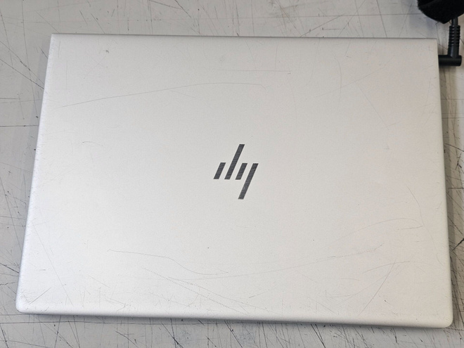 HP Elitebook 735 G5 AMD Ryzen 3 PRO 2300U 13.3" FHD Win11