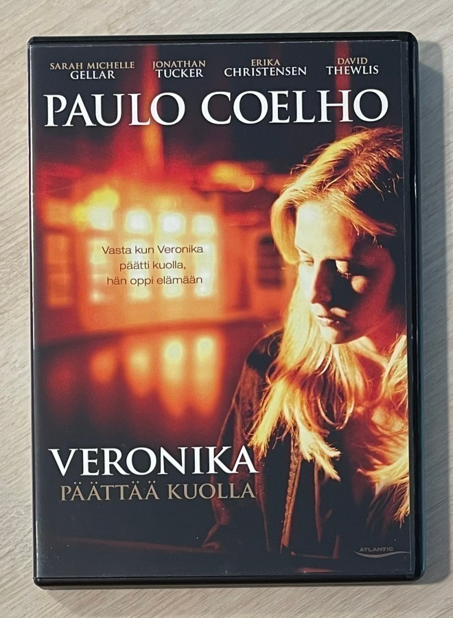 Veronika päättää kuolla (2009) Sarah Michelle Gellar