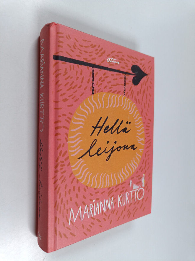 Marianna Kurtto : Hellä leijona