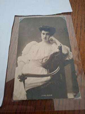 5 Irma Acket