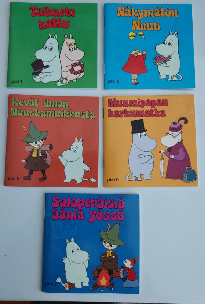 Muumiperheen minikirjasto