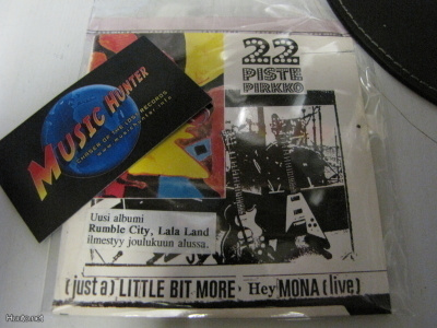 22 PISTEPIRKKO - JUST A LITTLE BIT MORE / HEY MONA CD SINGLE