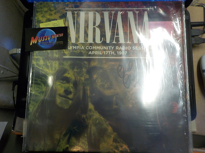 NIRVANA OLYMPIA COMMUNITY.. UUSI LP + NIMMARI CHAD