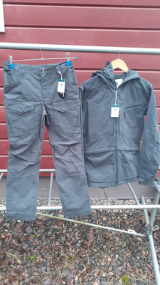 Alaska Ranger takki & housut koko S (UUDET!)