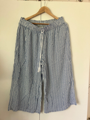 Pola uusi housuhame L-XL