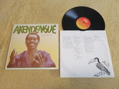 AKENDENGUE - Mando LP