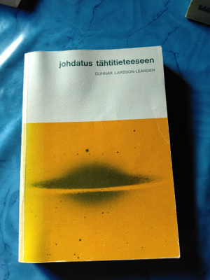 johdatus tähtitieteeseen