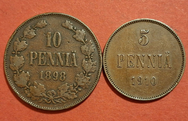 Harvinaiset:  5 penniä 1910 + 10 penniä 1898. (KD7)
