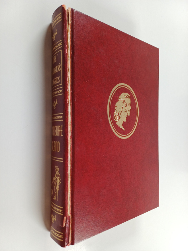 Robert Louis Stevenson : Treasure island