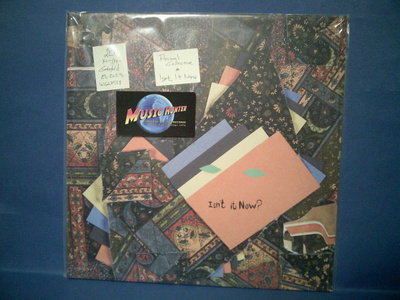 ANIMAL COLLECTIVE - ISN'T IT NOW? M-/M- 2LP