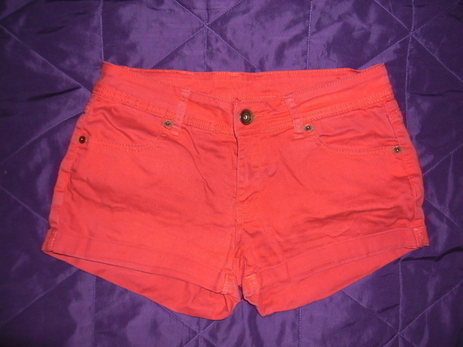 Amisu Lollipop punaiset shortsit * koko 36