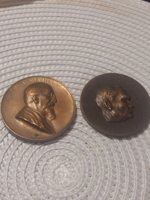 L. MECHELIN JA EMIL SARLIN MITALIT