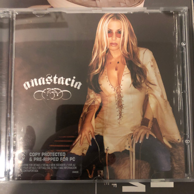 Anastasia: Anastasia. 2004.